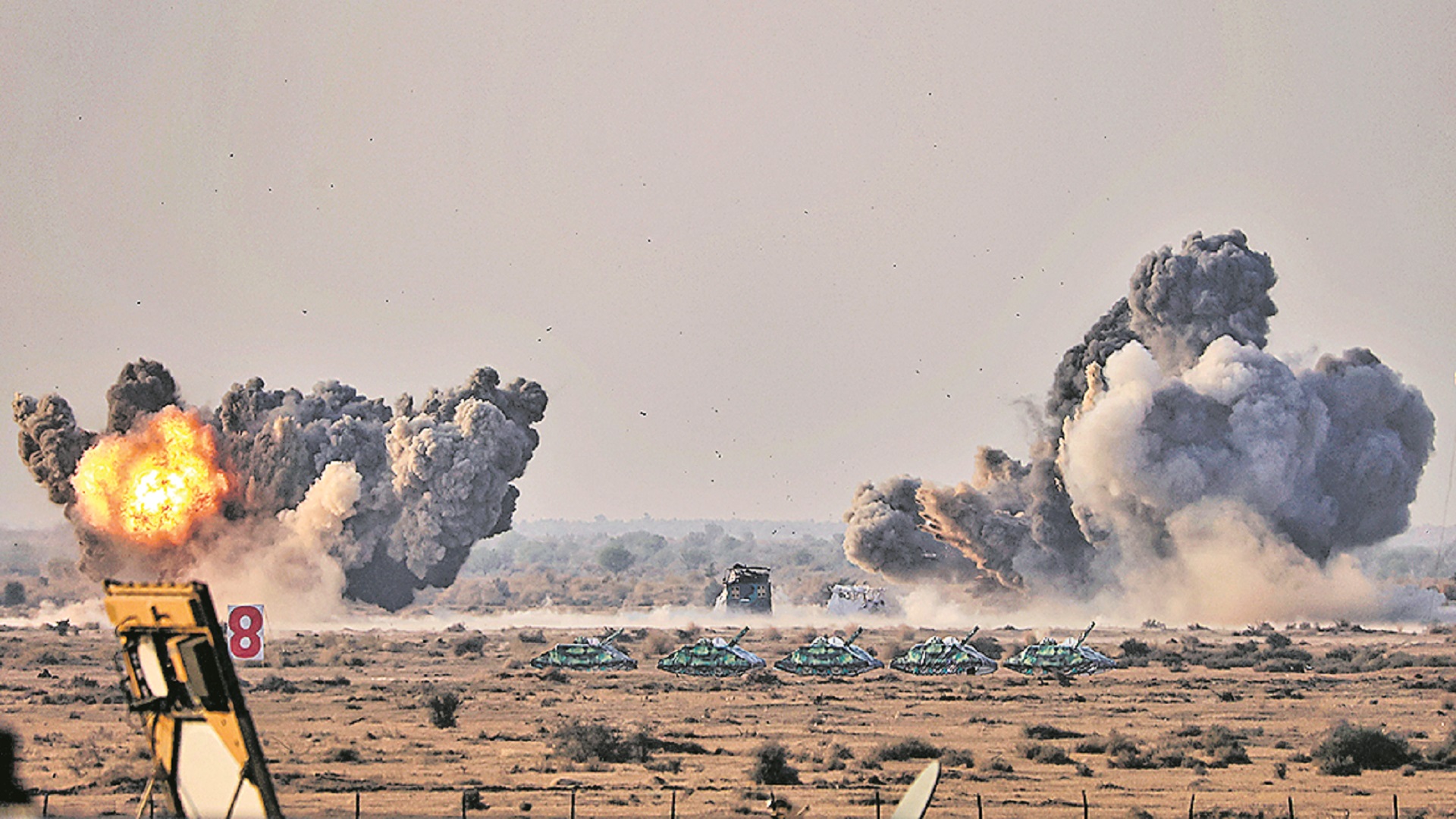 ‘అగ్ని వర్ష’ విన్యాసాలు