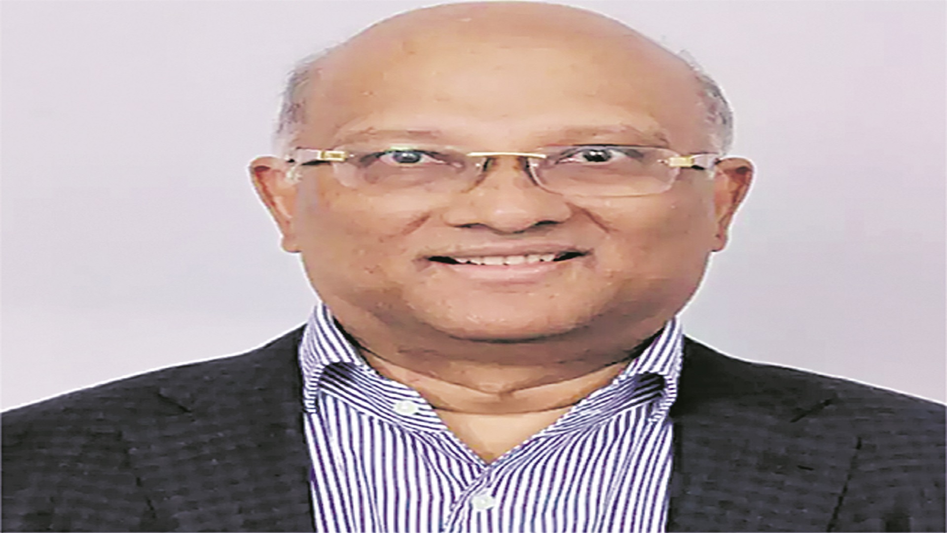 అరుణ్‌ మమ్మేన్‌