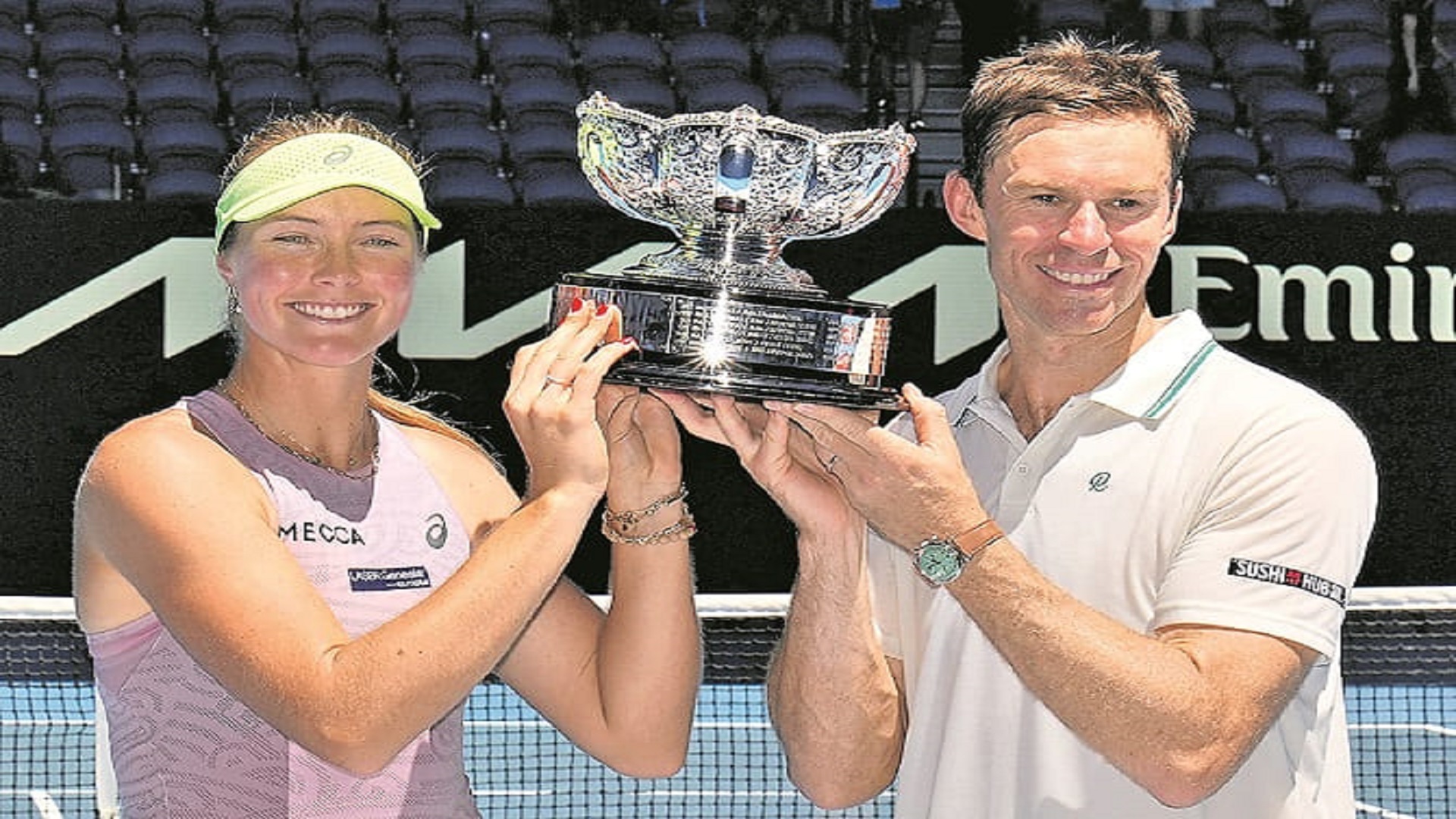 ఆస్ట్రేలియన్‌ ఓపెన్‌ మిక్స్‌డ్‌ డబుల్స్‌ టైటిల్‌