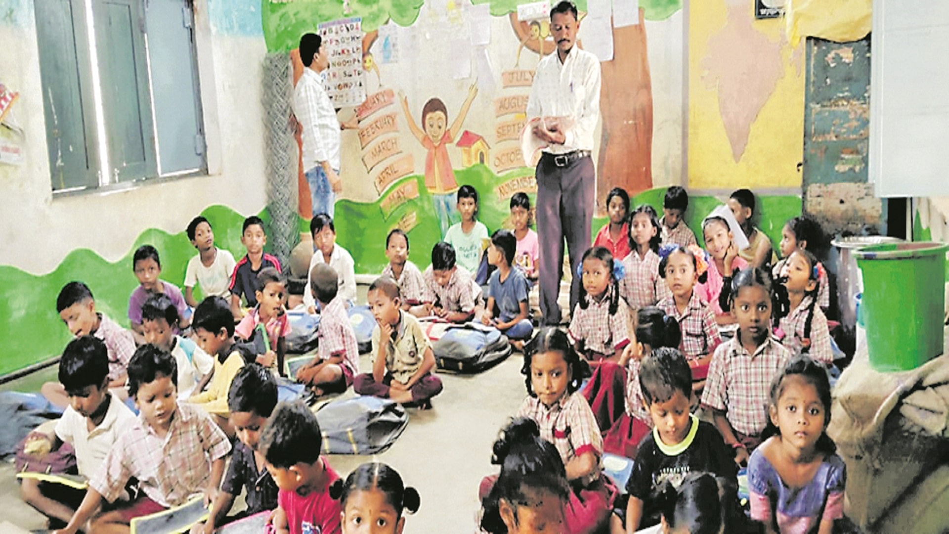 ఒక్క విద్యార్థీ లేని పాఠశాలలు 1,913