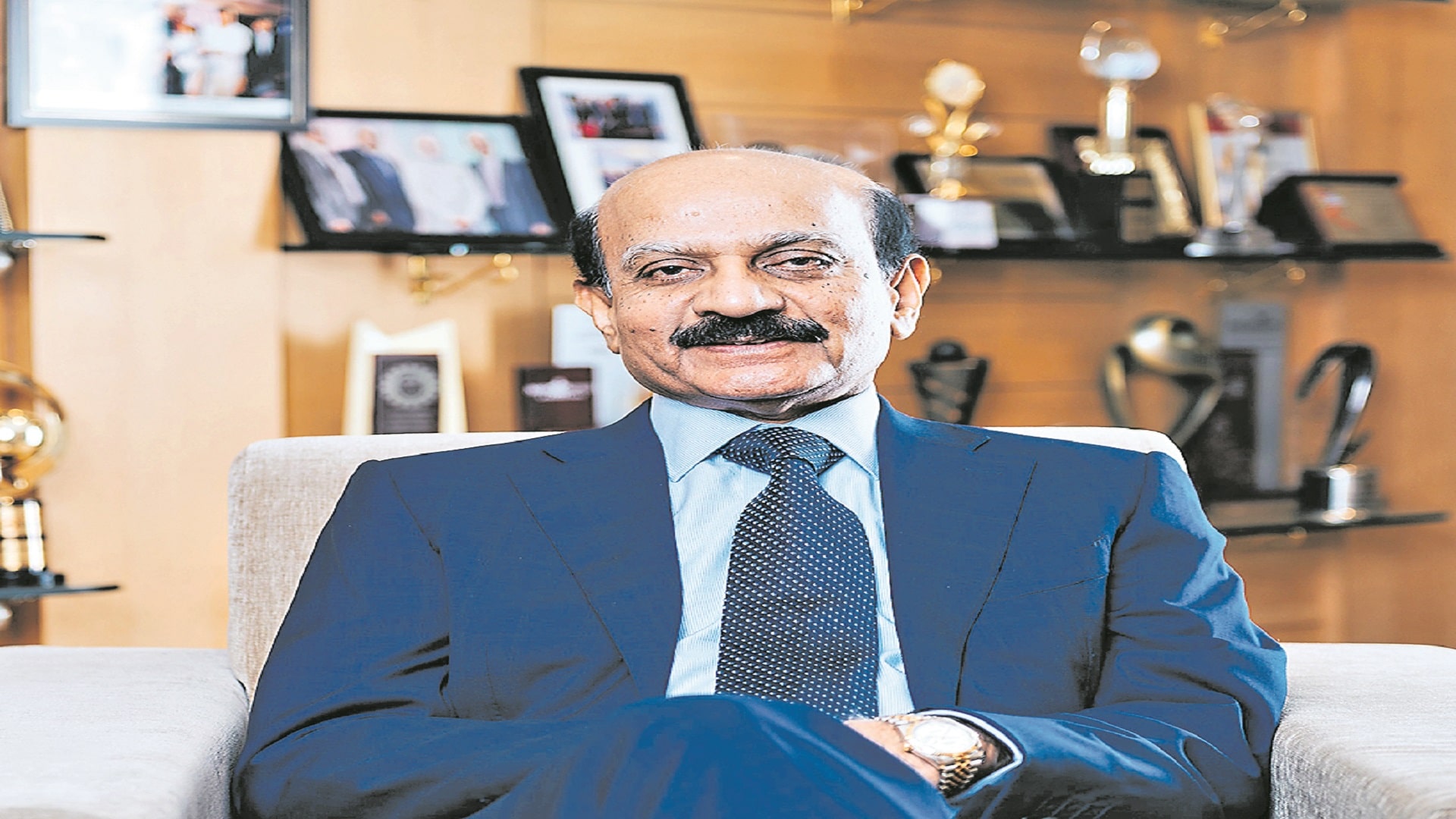 గోల్డెన్‌ పీకాక్‌ అవార్డు