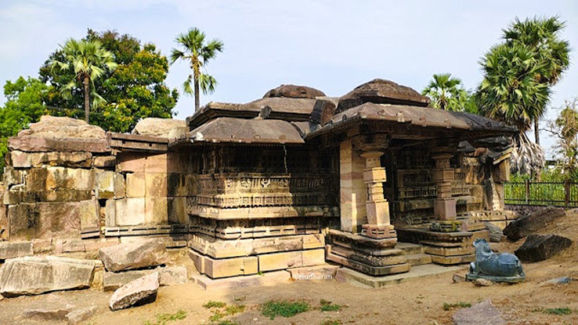 జాతీయ ప్రాధాన్య స్మారకంగా పాలంపేట్‌ గొల్లలగుడి