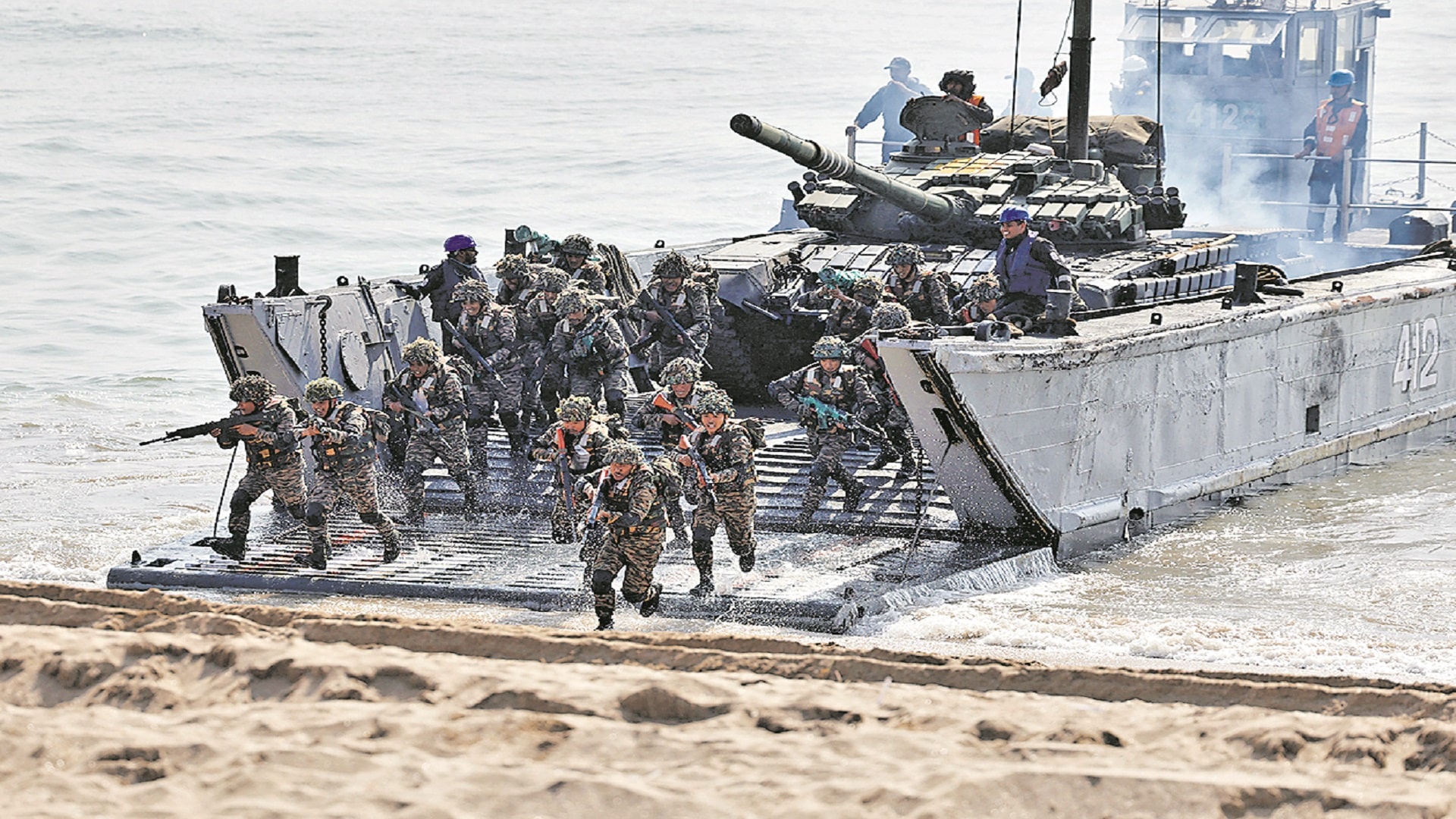 త్రిశూల్‌ విన్యాసాలు