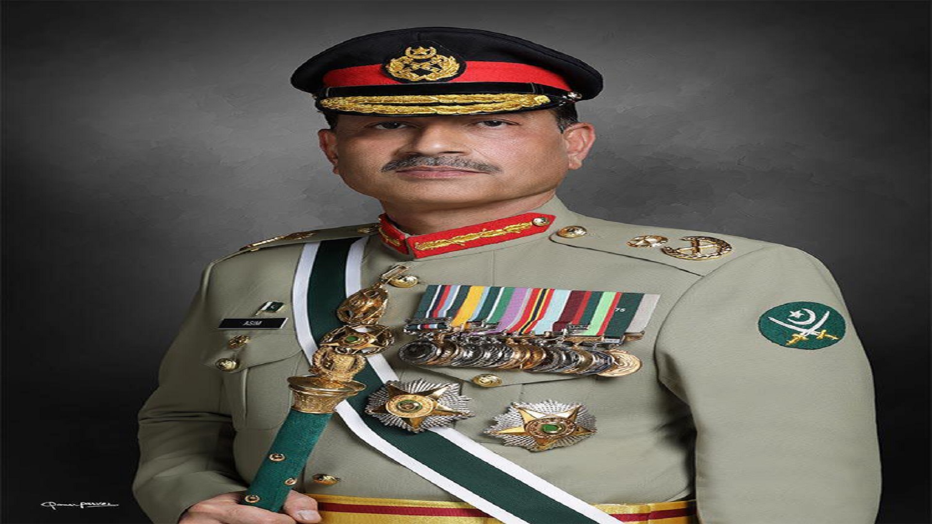 పాక్‌ తొలి సీడీఎఫ్‌గా మునీర్‌