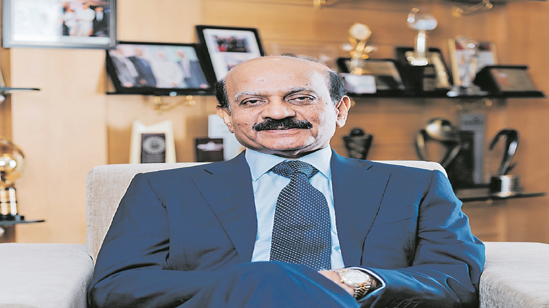 Dr. B.V.R. Mohan Reddy was honored with the Living Legend Award