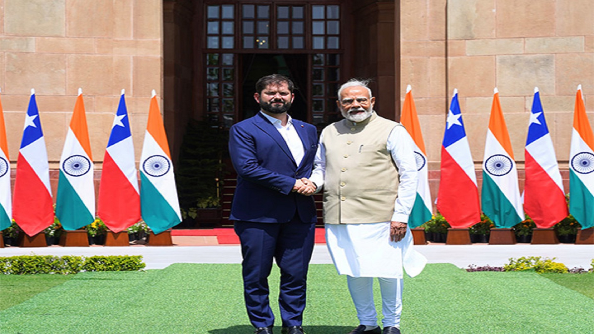 Narendra Modi met with Chilean President Gabriel Boric Font