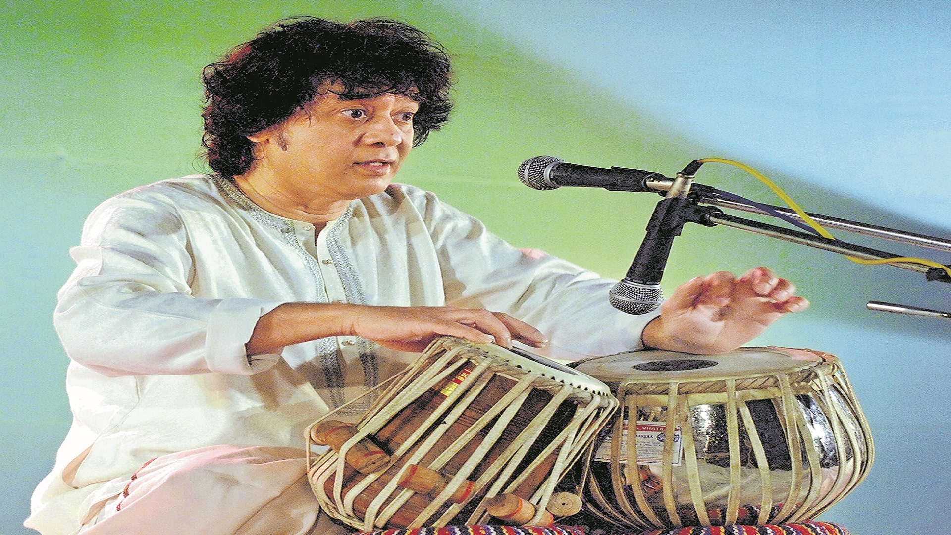 Tabla maestro Zakir Hussain
